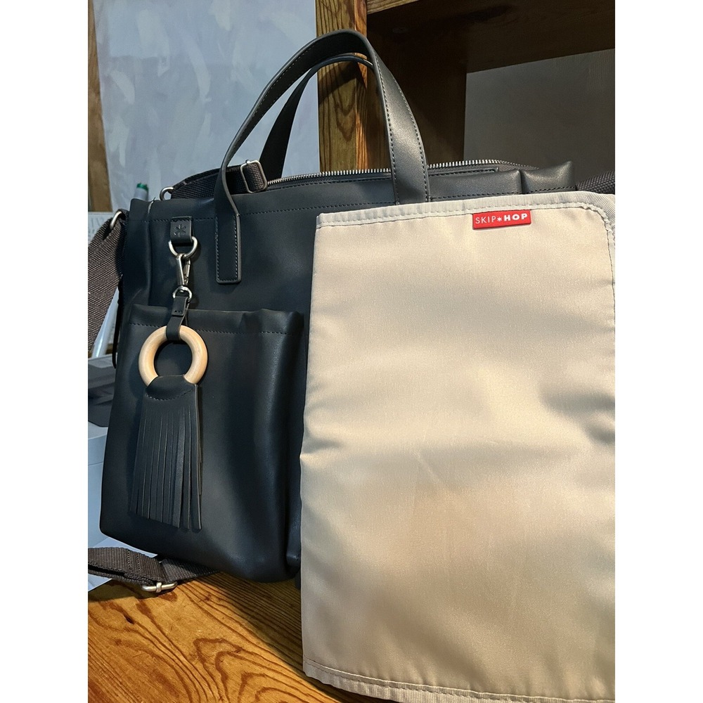 Skip Hop Gray Baby Bag - Picture 4 of 4